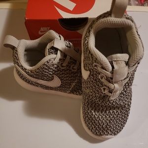 Toddler boys Nike shoes